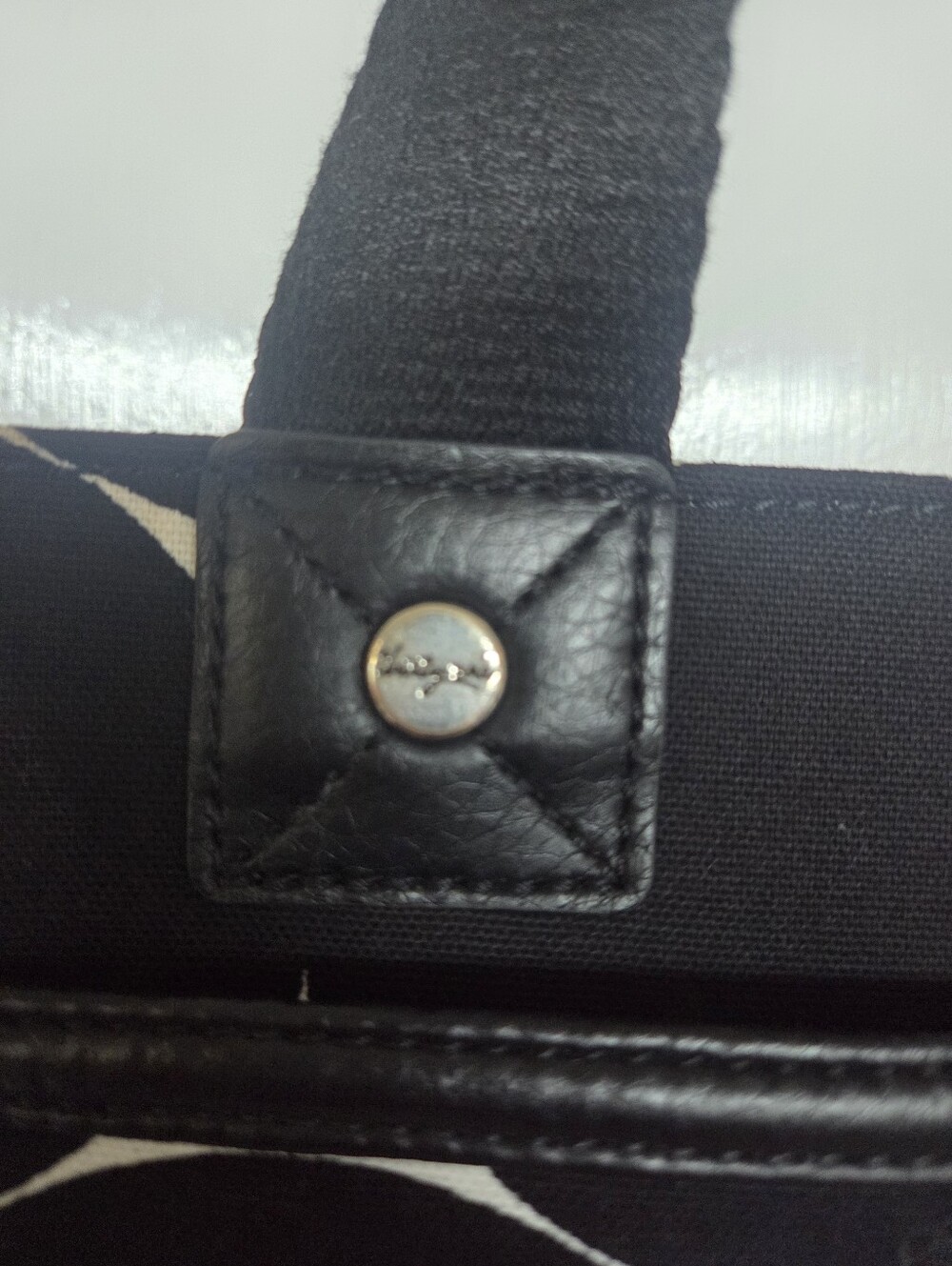 Thirty one Black & White Polka Dot Laptop Bag - Stylish Everyday Carry - Picture 2 of 16